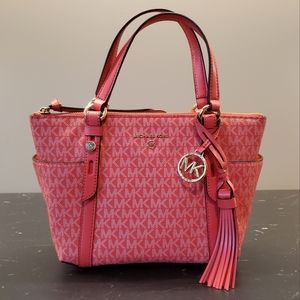 NWOT Michael Kors Sullivan Convertible Top Zip Tote.